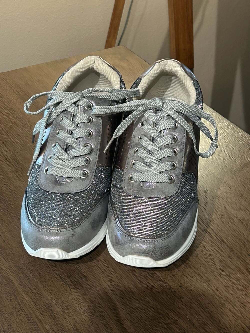 Viscozzy Women's Silver Glitter Wedge Sneakers Size 9
